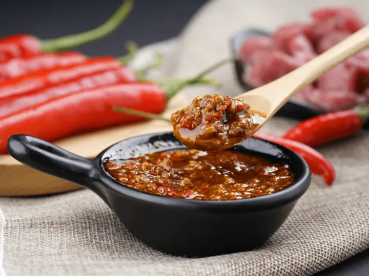 Chill hot sauce